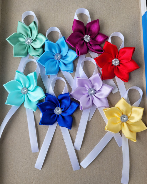 Střední kanzashi - kotiliony - taneční