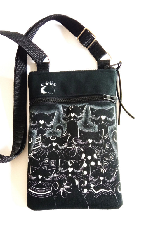 Malá crossbody s kapsou-KOČIČKY — foto 1