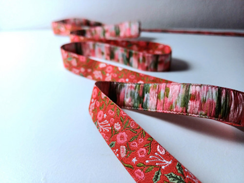 Stuha Petites fleurs červená