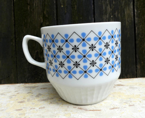Retro porcelánový hrnek, Československo, modrý vzo