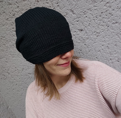 Dámská čepice ČERNÁ 100% merino
