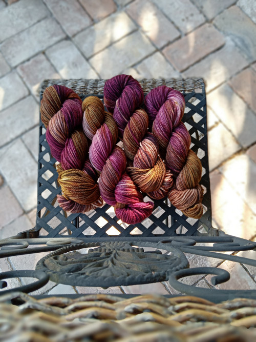 2. Ručně barvená příze, 100% merino vlna