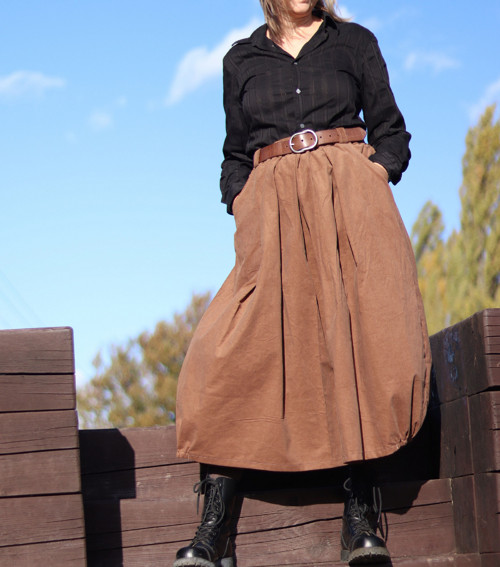 Manšestrová sukně s balónkovým efektem — foto 1