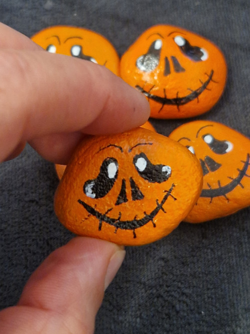 Kamínky "dýně" halloween