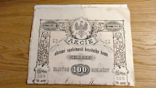 Akcie — foto 1