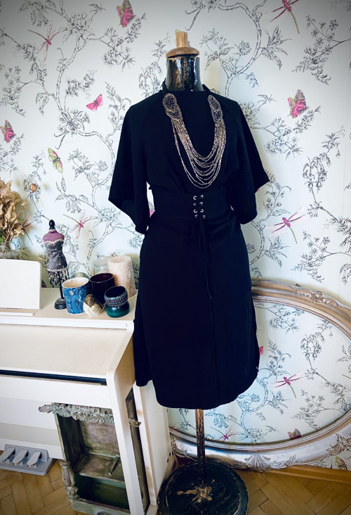Little black dress — foto 1