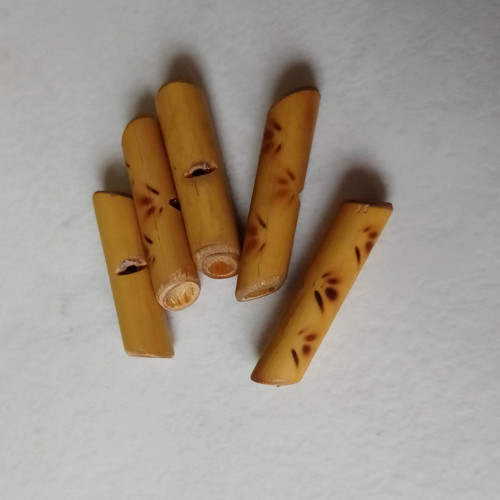 Knoflík dřevěný špalíček č.5