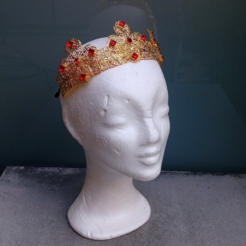 Dolce Queen Red barokní ... čelenka