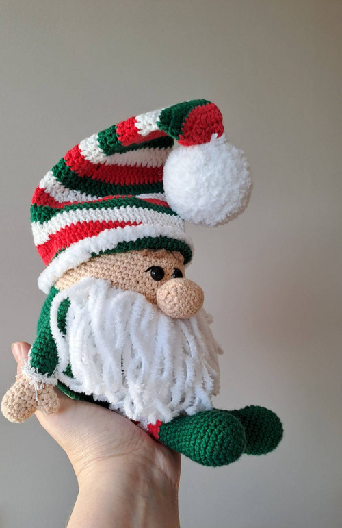 Háčkovaný Vánoční skřítek