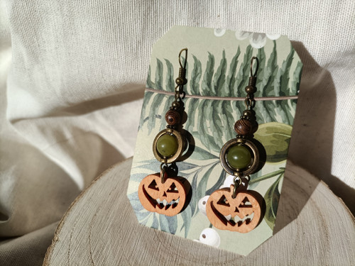Halloweenské náušnice s peridotem