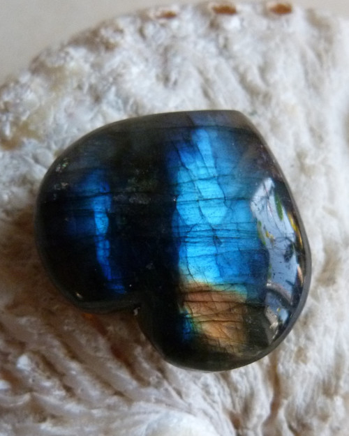 Labradoritové srdce - 3 cm — foto 1