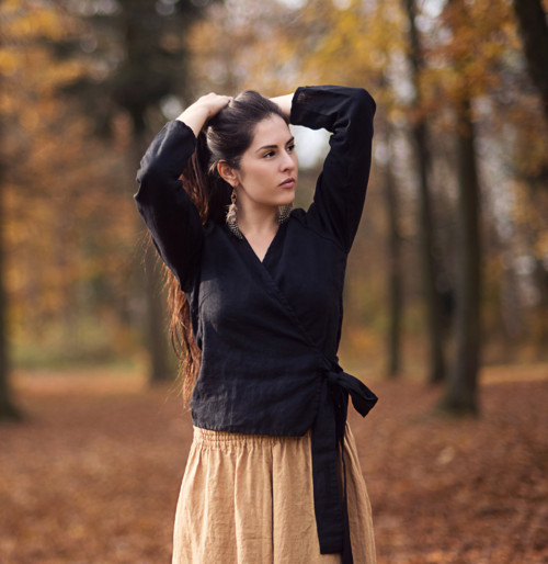 Lněná zavinovací halenka Černá