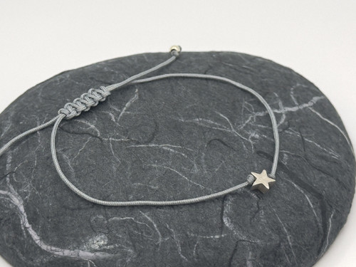 Minimalistický náramek - Tiny star (šedá) — foto 1