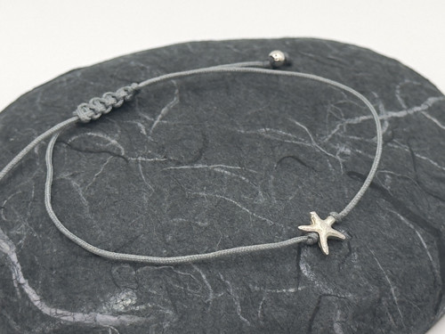 Minimalistický náramek - Starfish (tm. šedá)