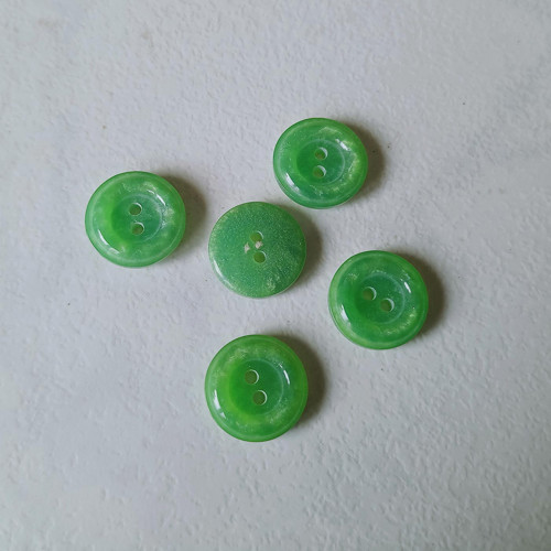 Knoflík jarní zelená č.0