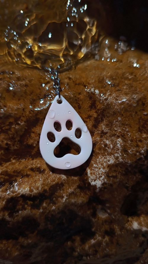 Léto nebo Podzim? - Klíčenka Paw Drop White Pink