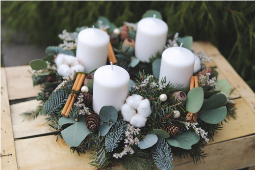 Adventní věneček přírodní s eukalyptem
