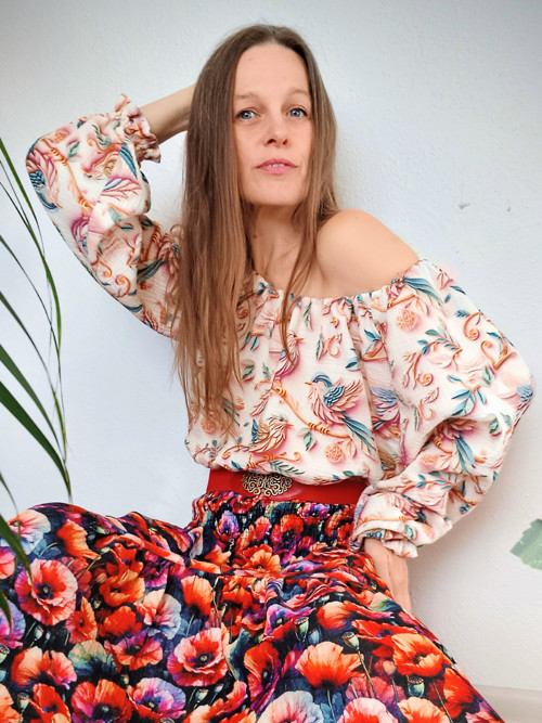 Překrásná Půvabná Halenka