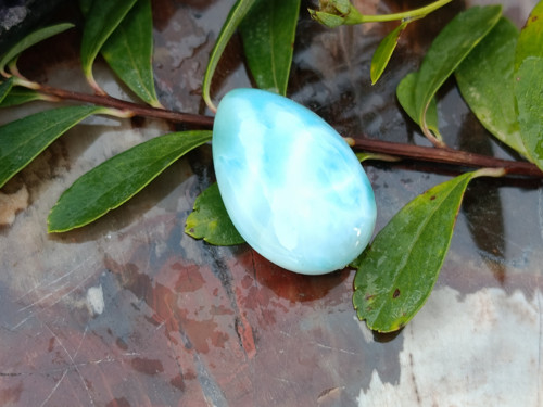 Larimar kabošon 1,8 x 1,1 cm