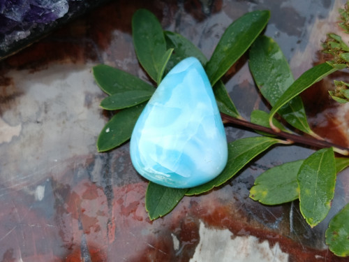 Larimar kabošon 2,1 x 1,5 cm