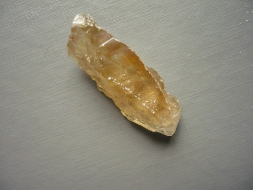 Surový medový kalcit 33 mm, č.13f