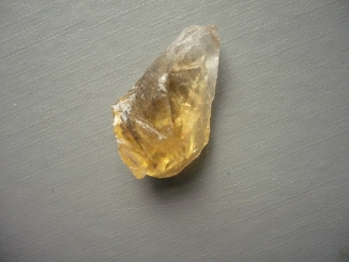 Surový medový kalcit 27 mm, č.33f