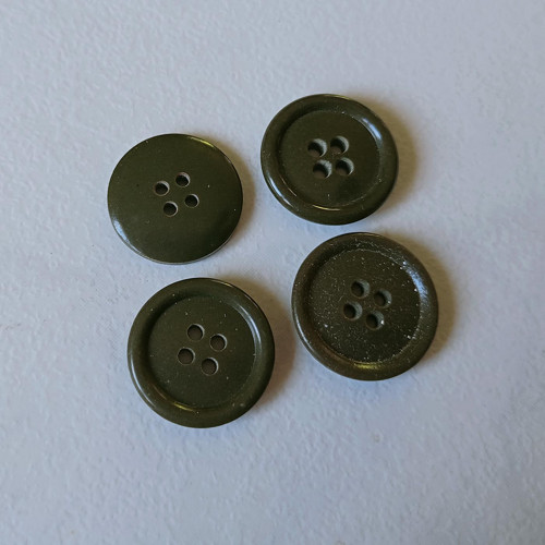 Knoflík khaki tmavý č.75