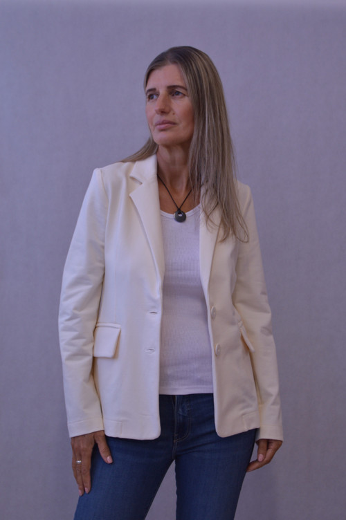 Dámske elegantné sako smotanové