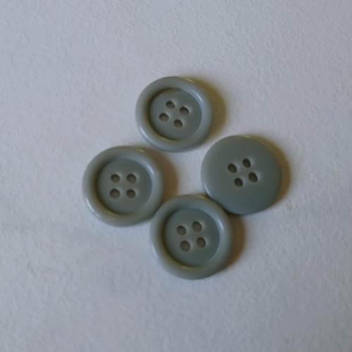 Knoflík šedý světlý č.88