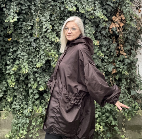 Bunda hnědá šusťáková oversize