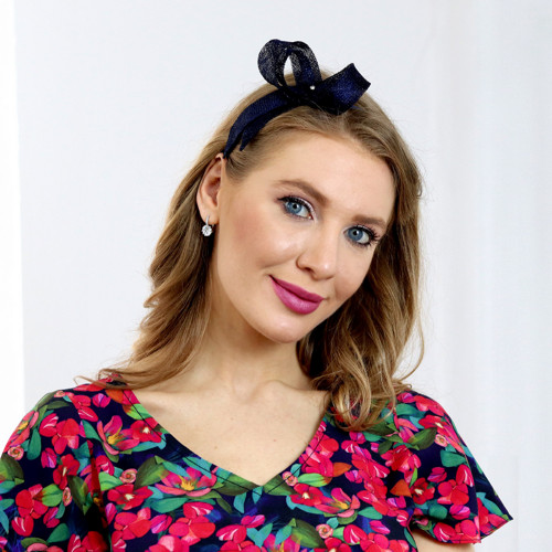 Rachel - fascinátor, mašle na čelence, tmavě modrá
