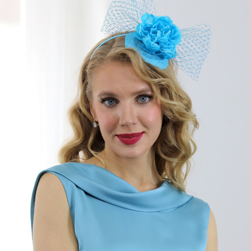 Brigitte - fascinátor s ruží z hedvábí, modrá
