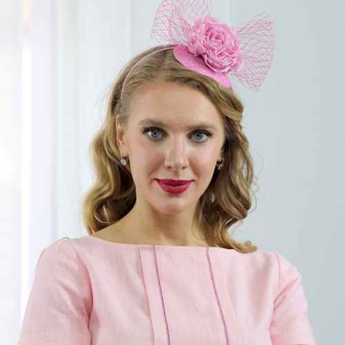 Brigitte - fascinátor s ruží z hedvábí, ružová