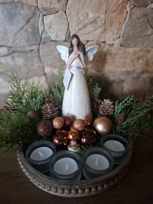 Advent svícen se třpytivým andílkem