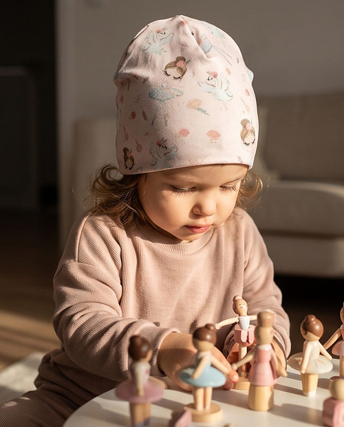 Dívčí čepice Beanka s motivem baletek vel. 52