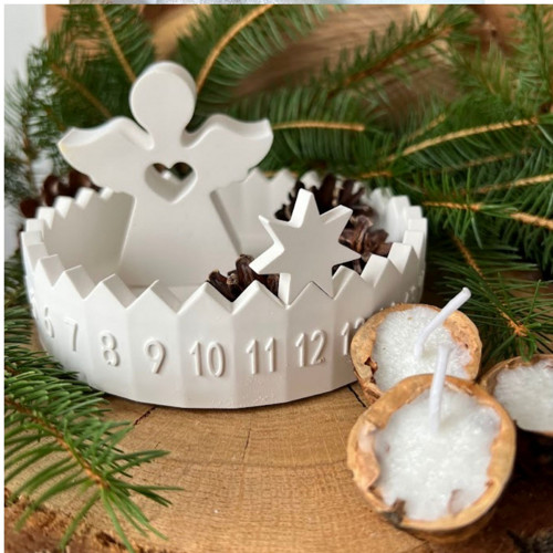 Adventní kalendář s hvězdičkou a andílkem