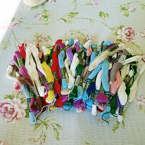 Bavlnka MOULINÉ 93ks