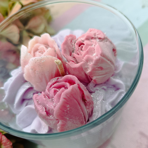 Svíčka s tulipány — foto 1