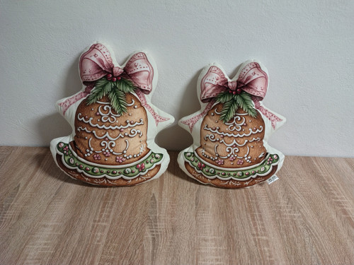 Perníkový zvoneček - 3D polštář — foto 1