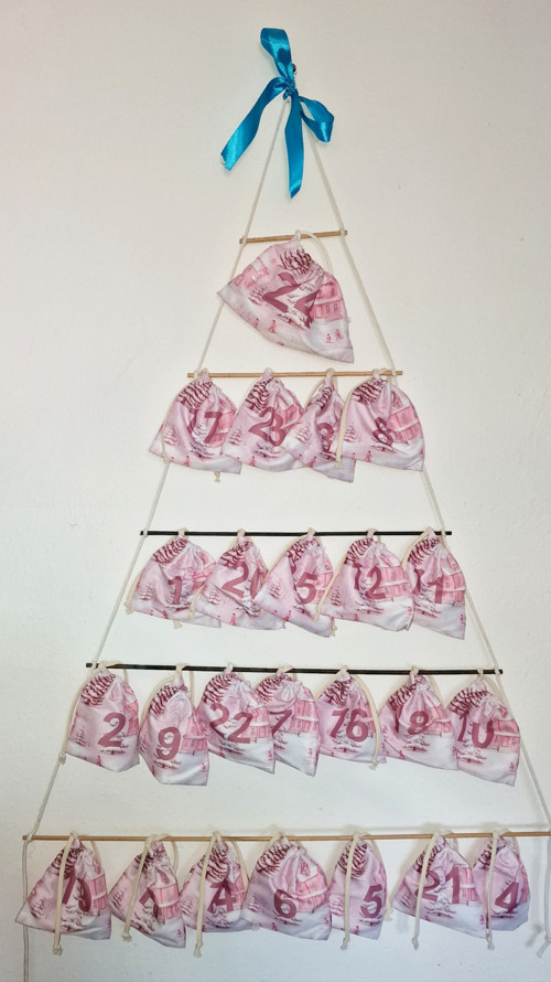 Adventní kalendář Růžová vesnička