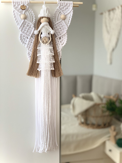 Anděl macramé se sukýnkou — foto 1