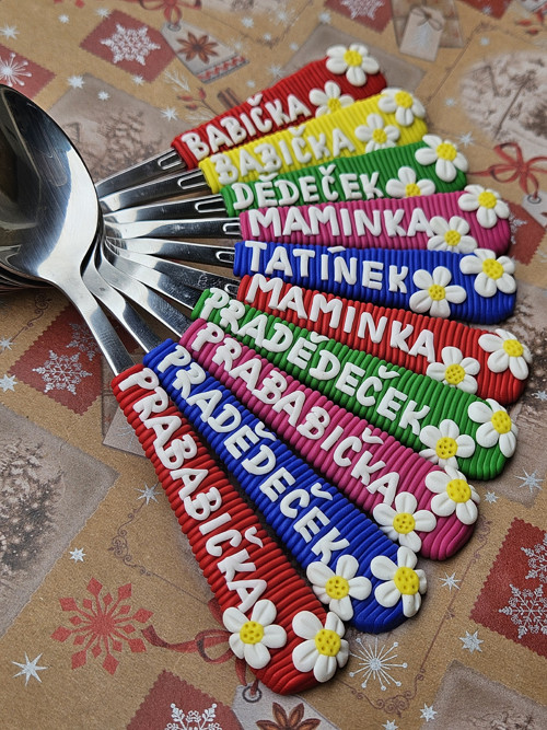 AKCE: Lžička rodina - barvy na přání