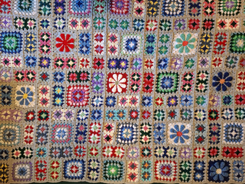 Háčkovaný patchwork
