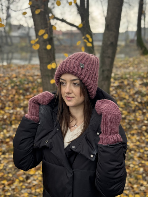 Čepice vínová + palčáky