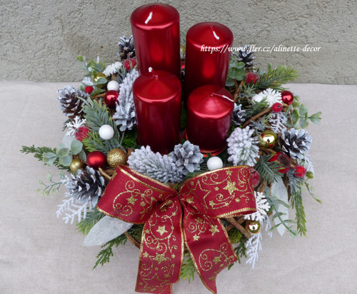 Luxusní adventní věnec v proutěném hnízdě
