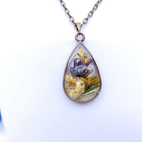 Meadow flowers tear /25213/ — foto 1