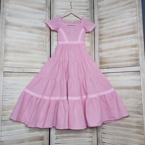Šaty s vyšíváním vel.128 — foto 1