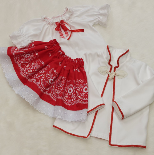 Folklórní kabátek — foto 1