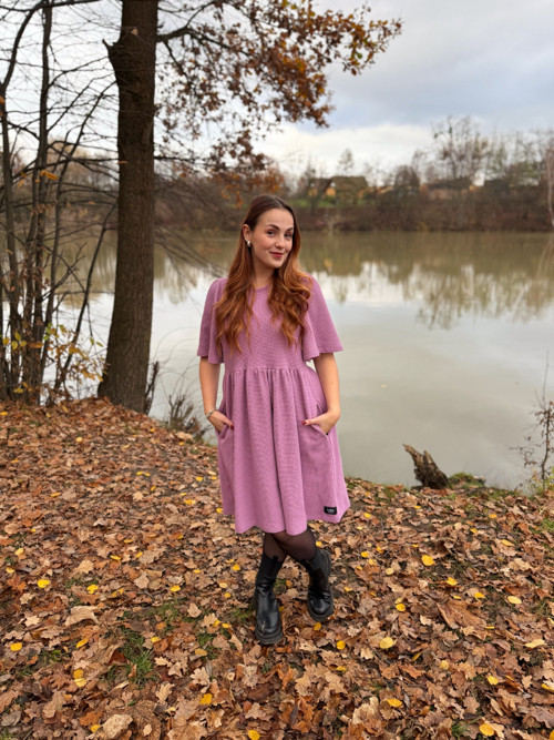 Vaflové šaty Bella — foto 1