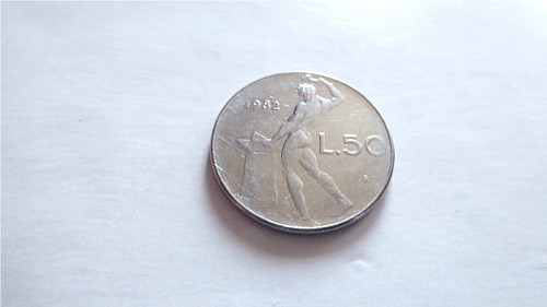 T036_ Mince Itálie, 50 Lire, 1982, retro